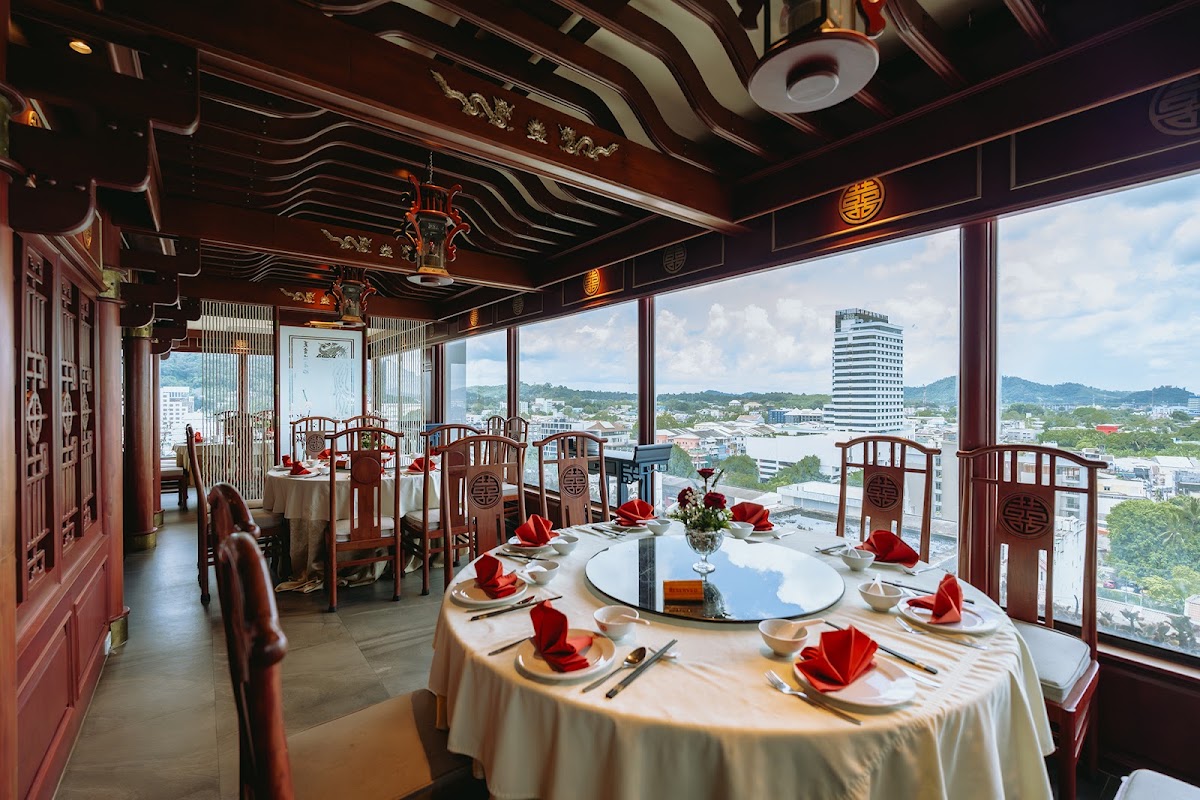 Rooftop Chinese Restaurant at Pearl Hotel rooftop view